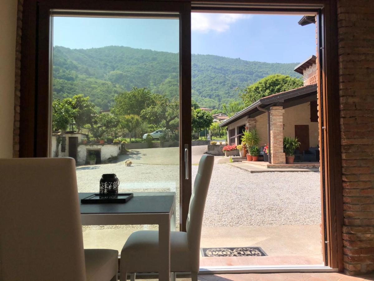 La Terrazza Sulle Vigne B&B Corte Franca Exterior photo
