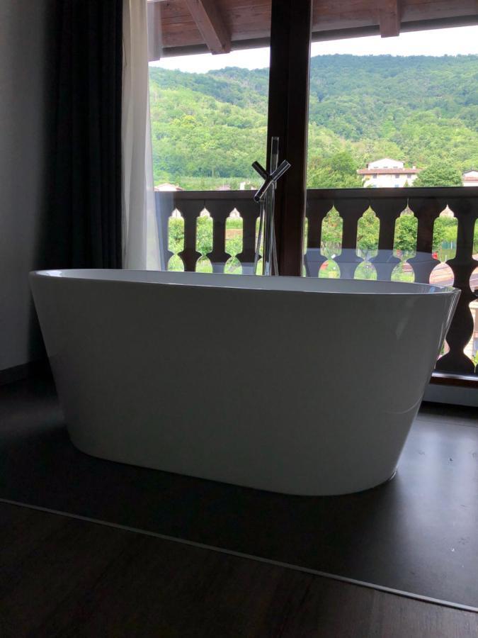 La Terrazza Sulle Vigne B&B Corte Franca Exterior photo