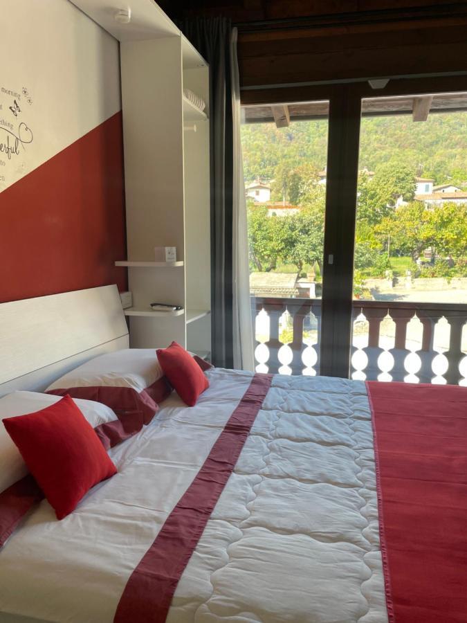 La Terrazza Sulle Vigne B&B Corte Franca Exterior photo