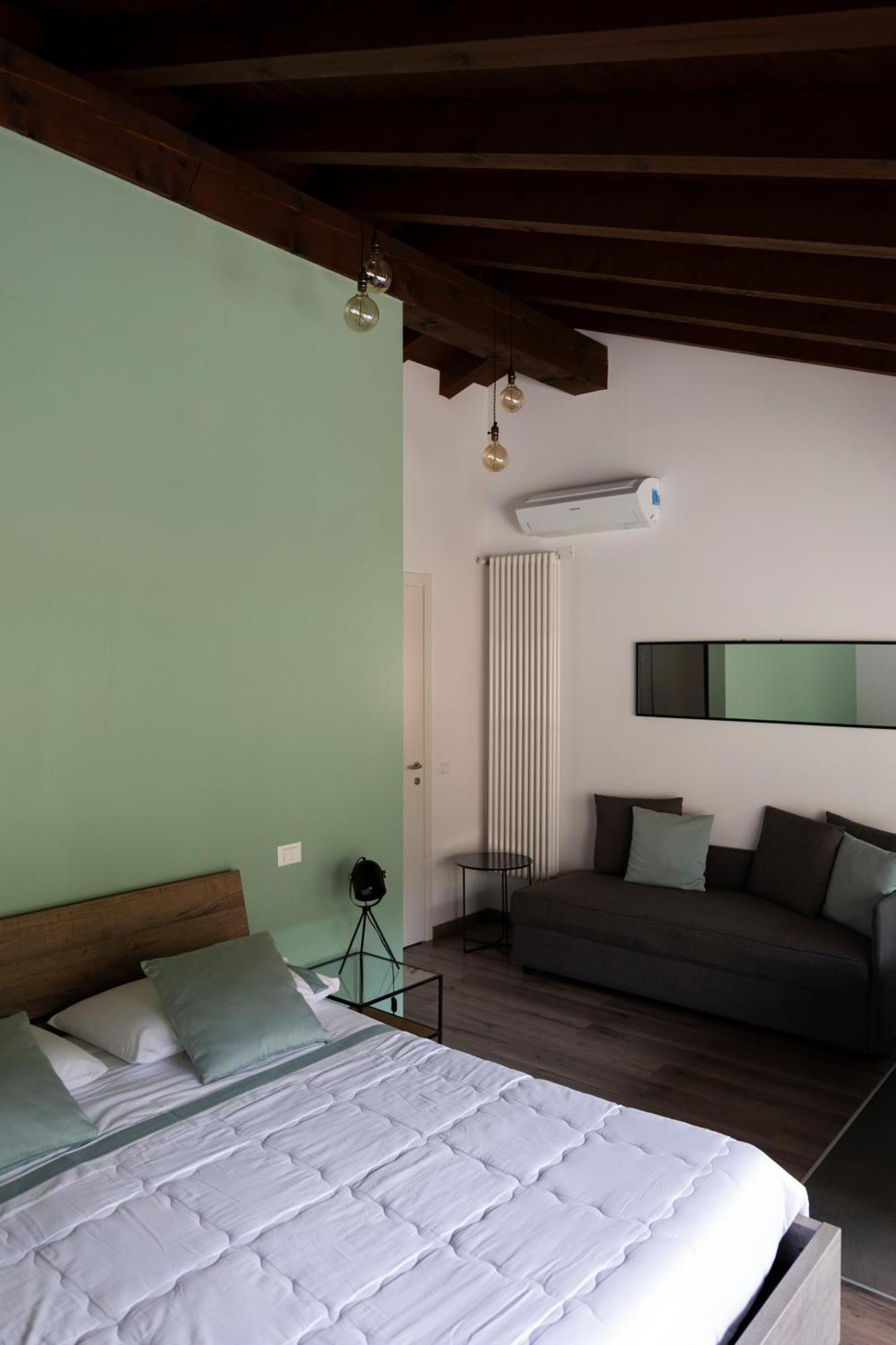 La Terrazza Sulle Vigne B&B Corte Franca Exterior photo